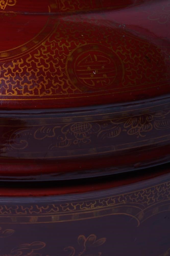 A LARGE VIETNAMESE RED LACQUER BETEL BOX AND COVER Image