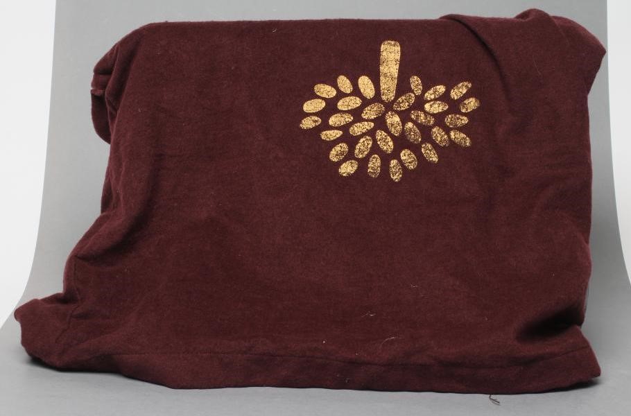 A MULBERRY PRINTED BLACK LEATHER "BAYSWATER" HANDBAG Image