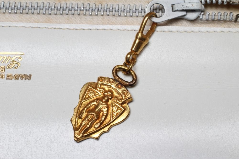 A GUCCI HANDBAG Image