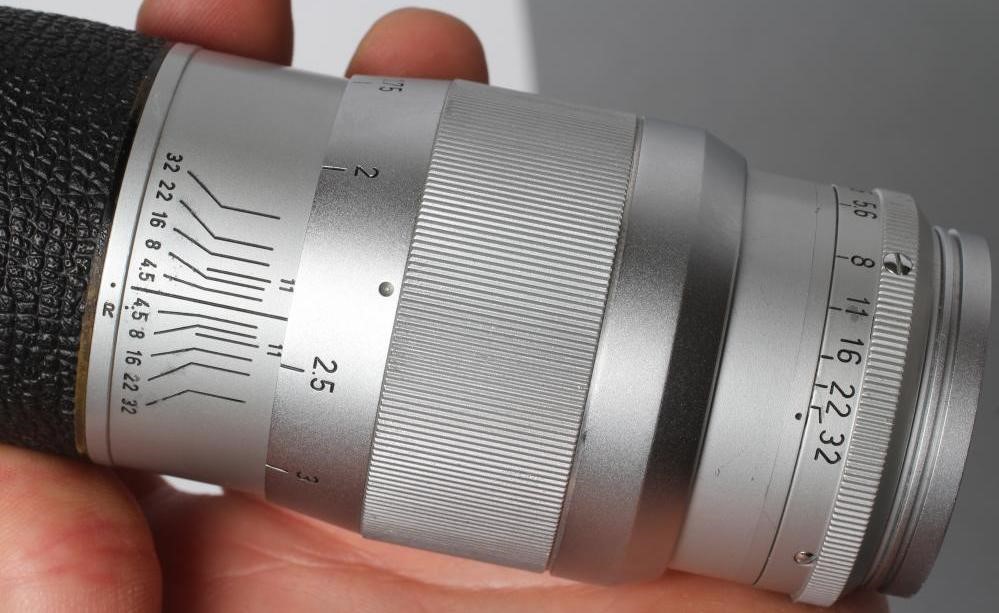 A CARL ZEISS PLANAR LENS Image