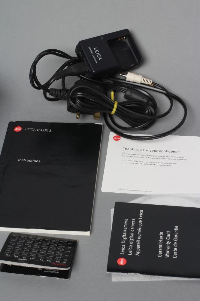 A LEICA D-LUX 3 DIGITAL CAMERA with DC Vario-Elmarit lens Image