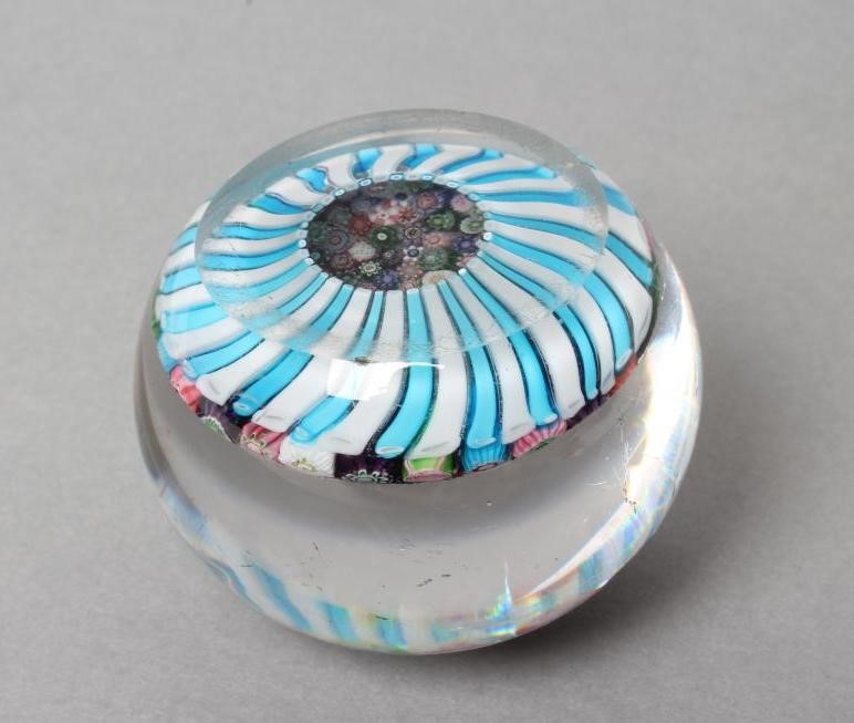 A CLICHY GLASS PAPERWEIGHT Image