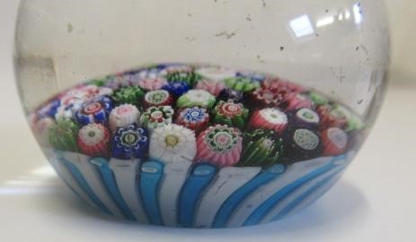 A CLICHY GLASS PAPERWEIGHT Image
