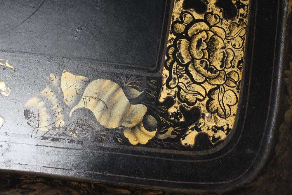 A LARGE PAPIER MACHE TEA TRAY Image