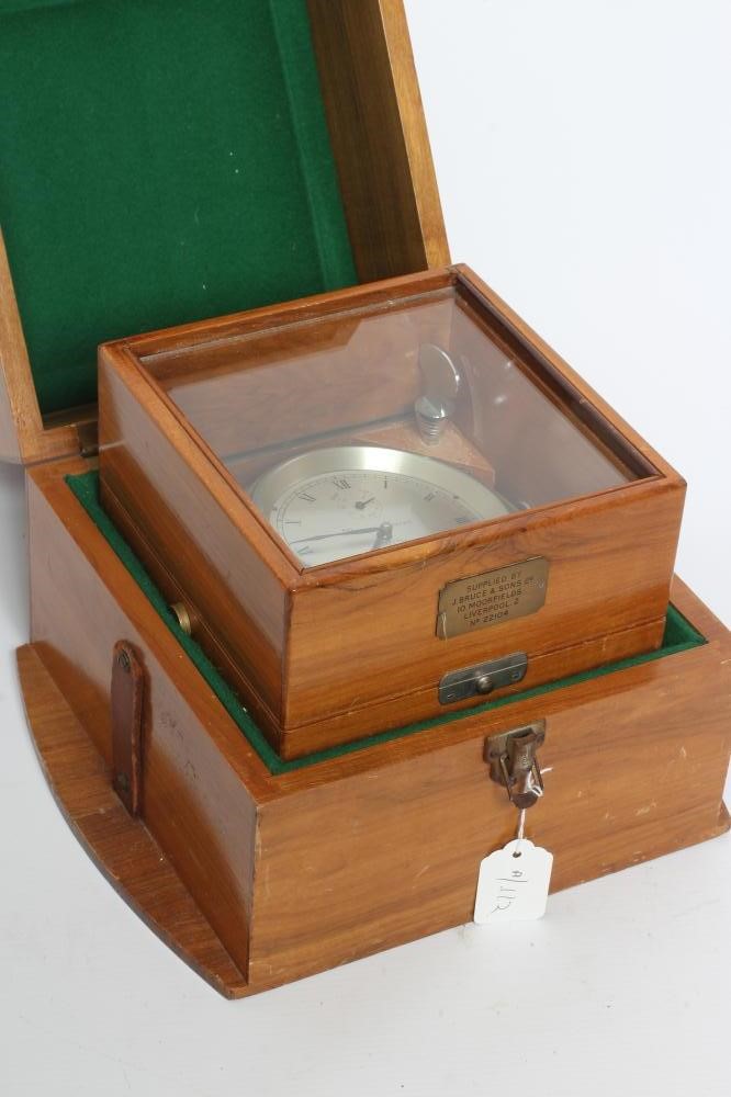 A MARINE CHRONOMETER signed Thomas Mercer 22104 Image