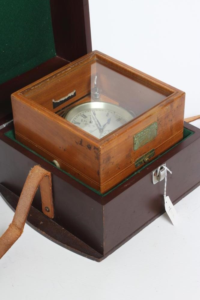 A MARINE TWO DAY CHRONOMETER signed Thomas Mercer 21921 Image