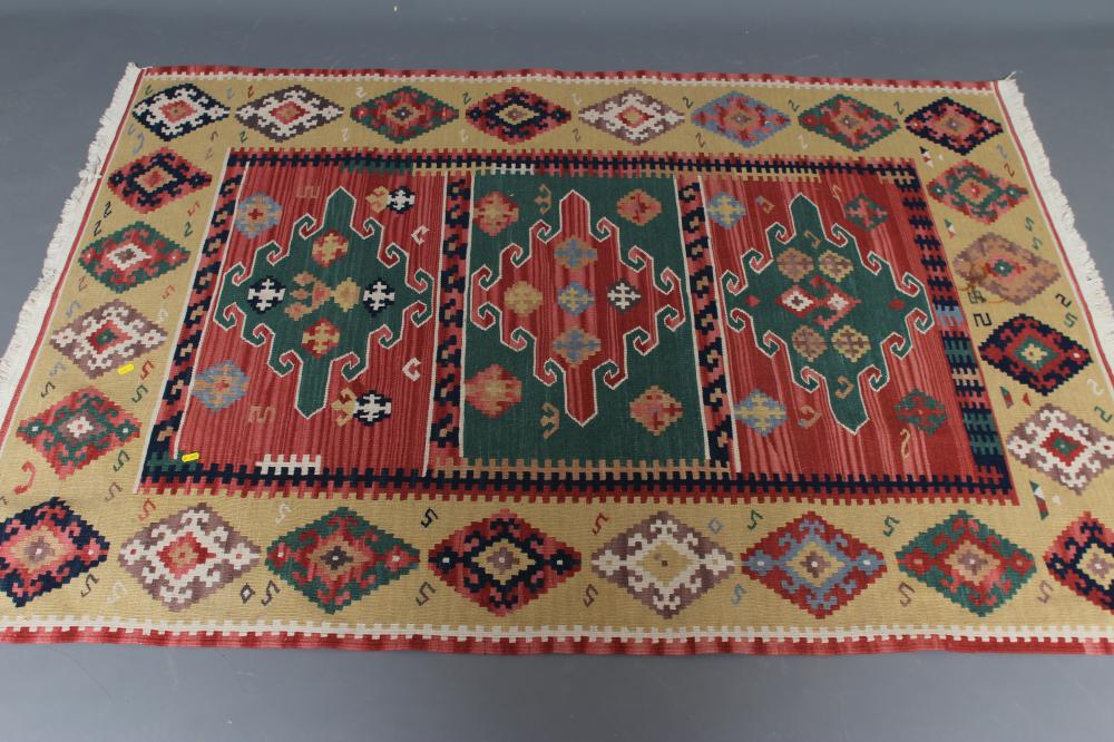 A FLAT WEAVE KILIM RUG Image