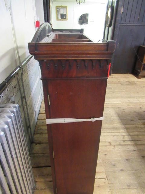 A GEORGIAN MAHOGANY SECRETAIRE BOOKCASE Image