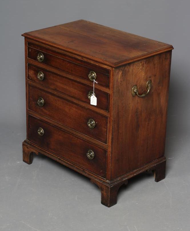 A SMALL MAHOGANY STRAIGHT FRONT CHEST Image