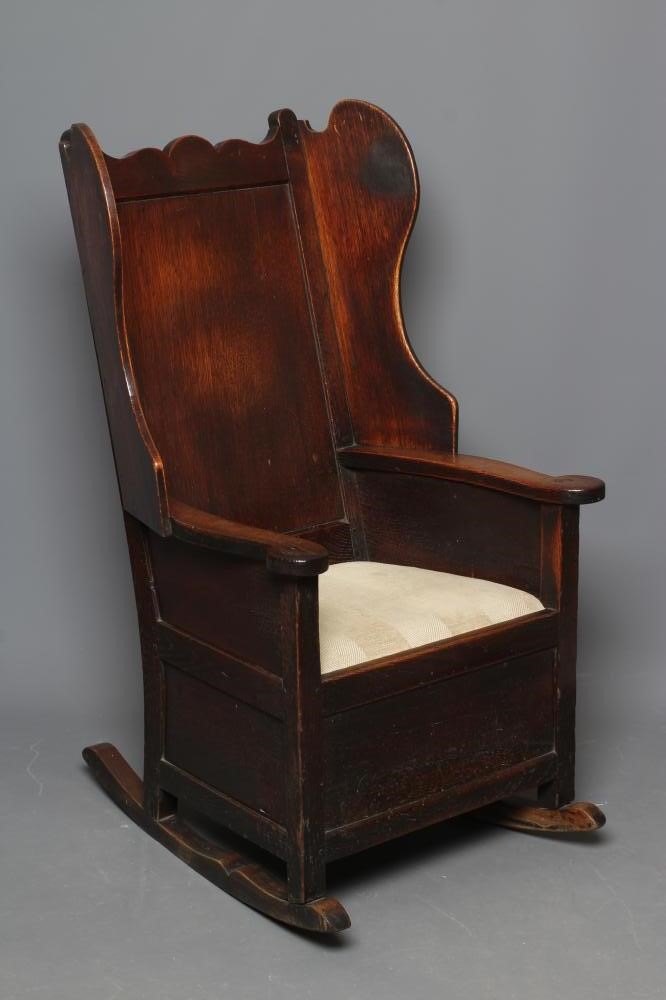 AN OAK LAMBING CHAIR Image