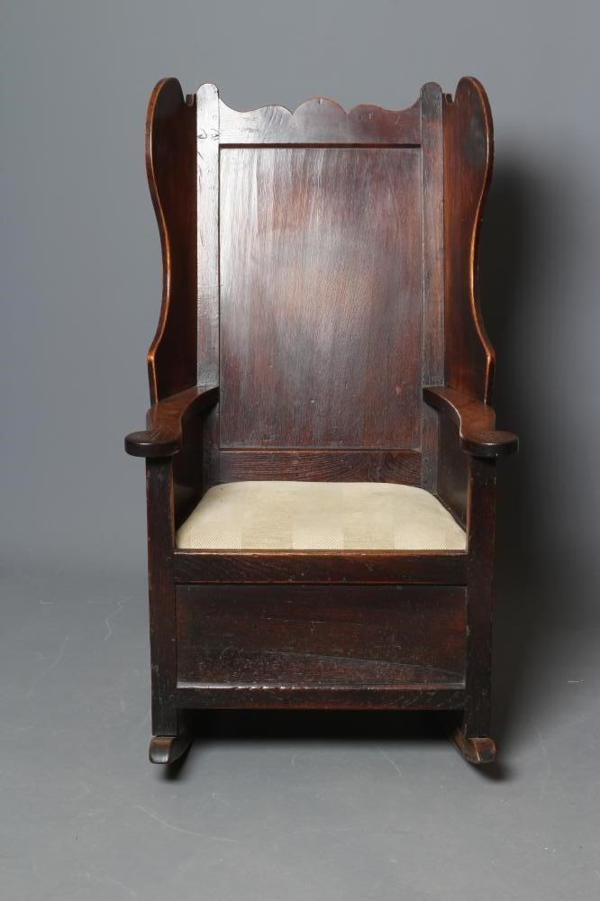 AN OAK LAMBING CHAIR Image