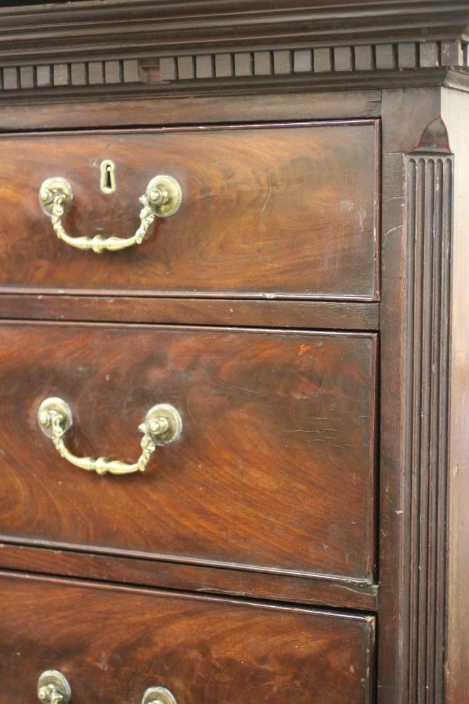 A GEORGIAN MAHOGANY SECRETAIRE CHEST ON CHEST Image