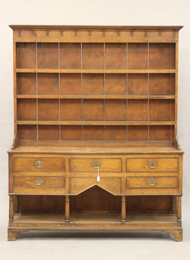 AN OAK DRESSER Image