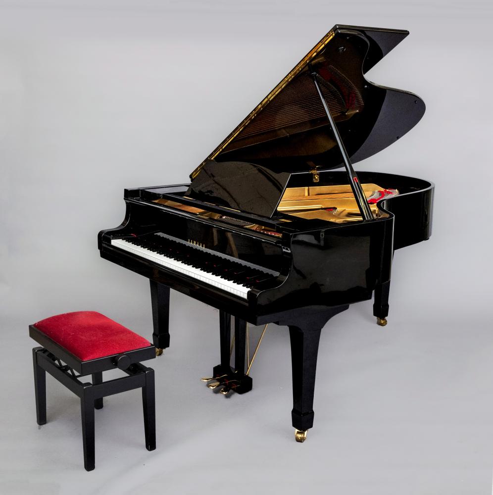 A YAMAHA X MODEL G5 GRAND PIANO Image