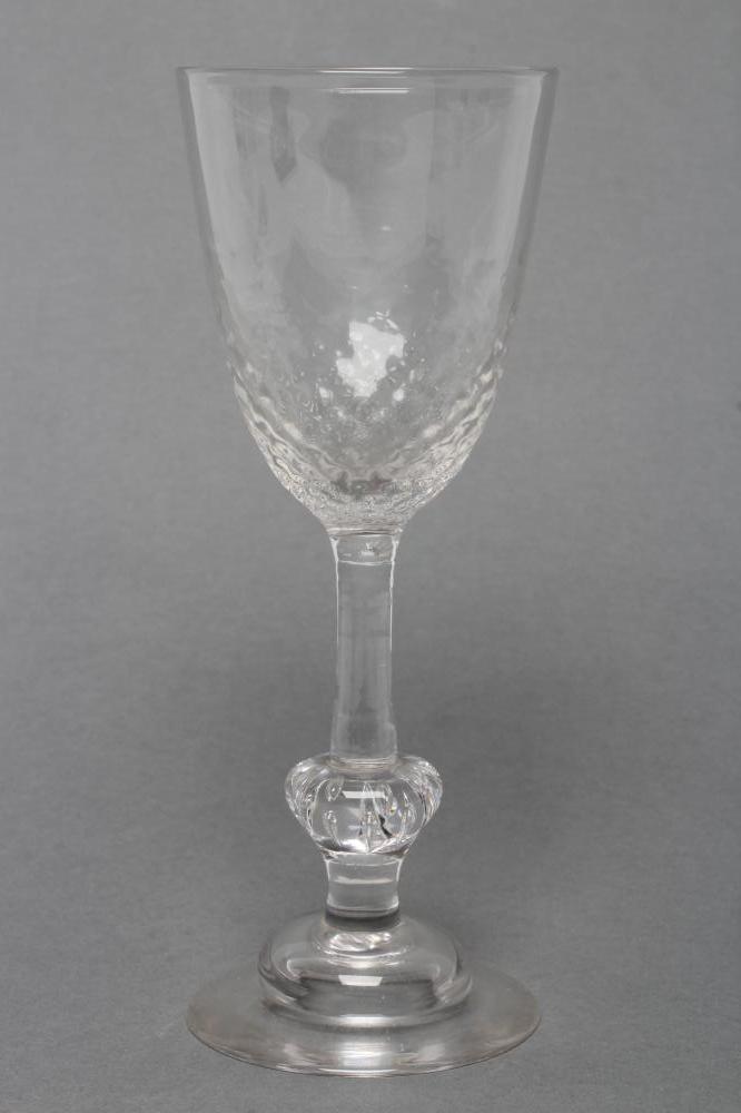 A WINE GLASS Image