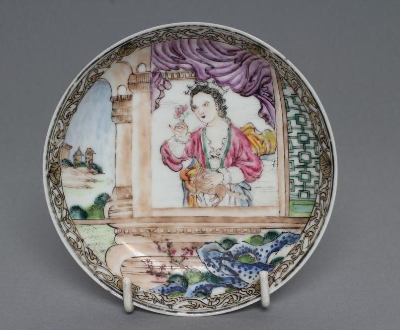 A CHINESE PORCELAIN SAUCER of plain circular form Image