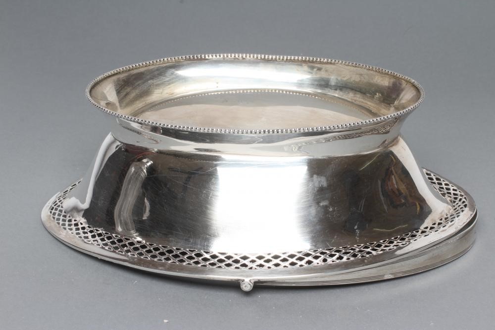 A SILVER BASKET Image