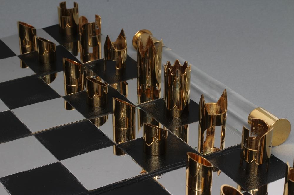 A LIMITED EDITION SILVER TRAVELLING CHESS SET Image