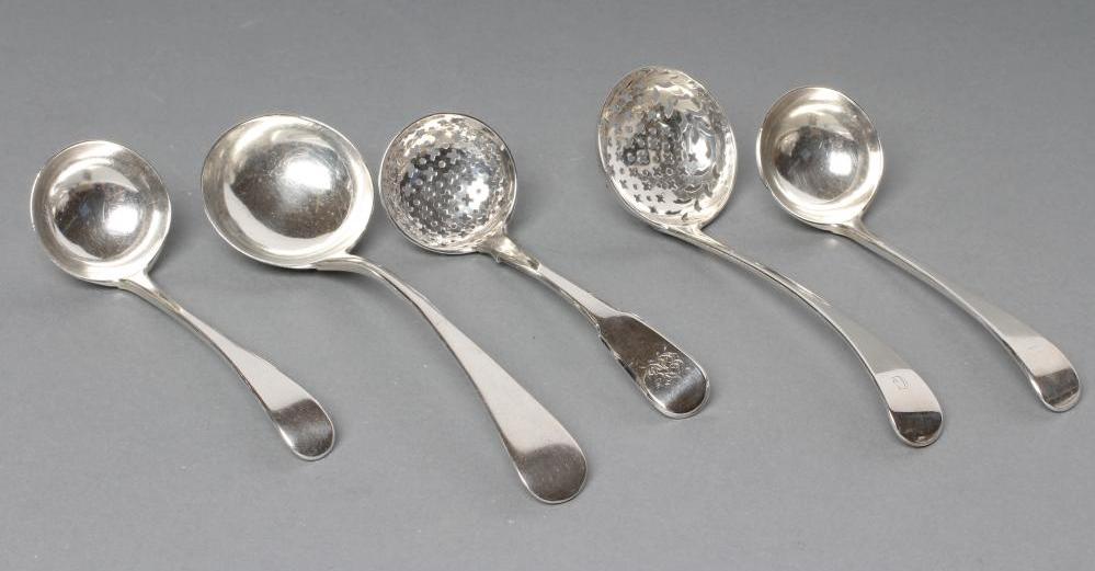 A PAIR OF EDWARDIAN SILVER CREAM LADLES Image
