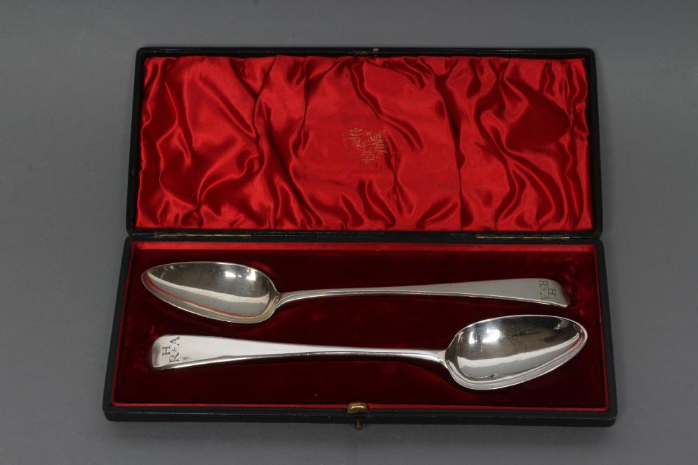 A PAIR OF GEORGE III SILVER TABLESPOONS Image