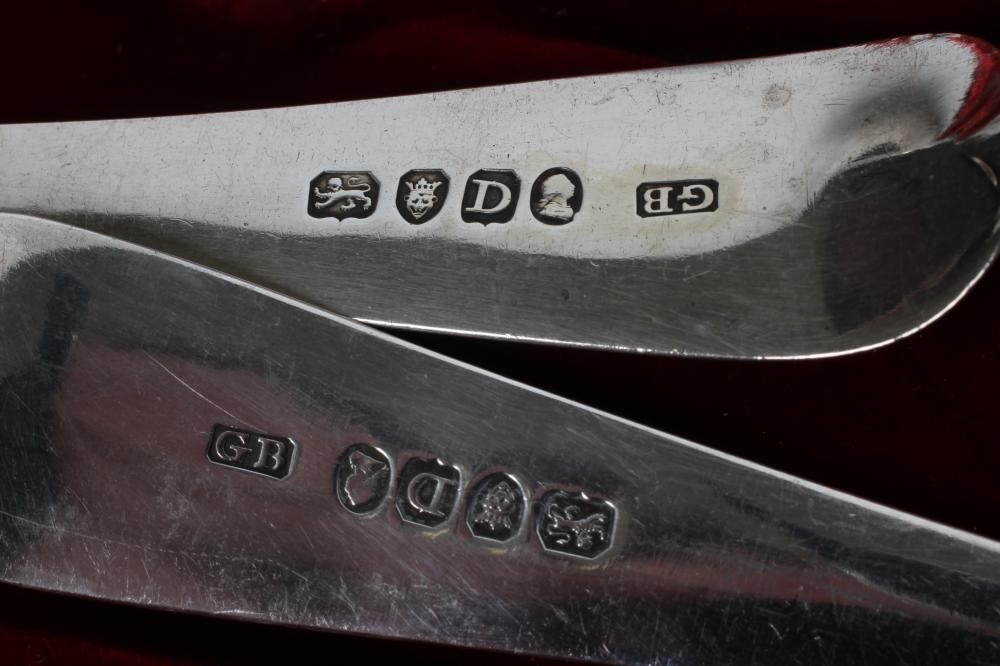 A PAIR OF GEORGE III SILVER TABLESPOONS Image