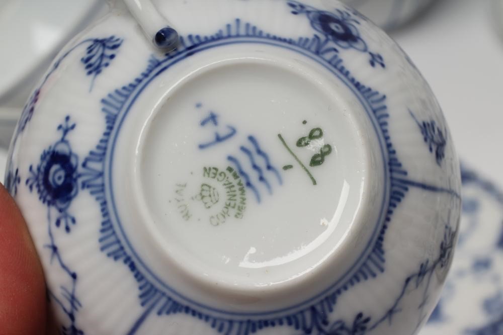 A ROYAL COPENHAGEN PORCELAIN PART SERVICE Image