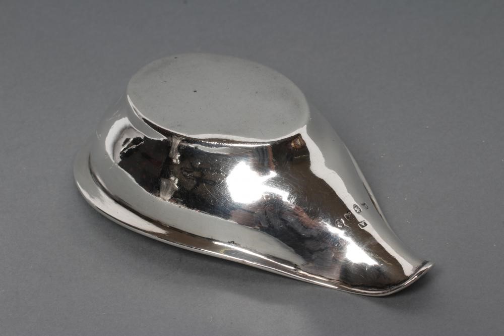 A LATE GEORGE III SILVER PAP BOAT Image