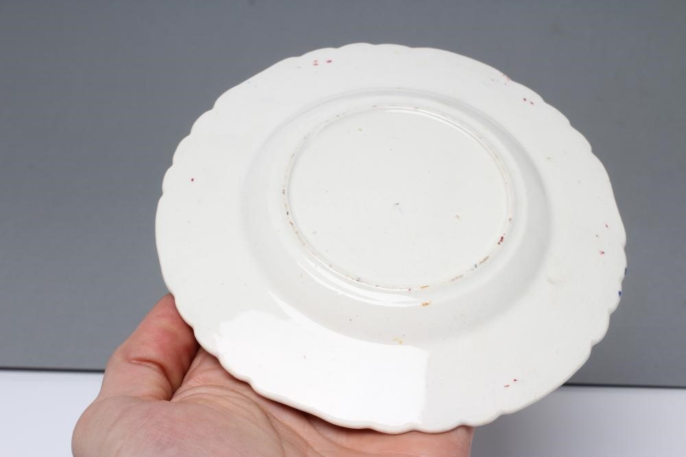 A STAFFORDSHIRE POTTERY NURSERY PLATE Image
