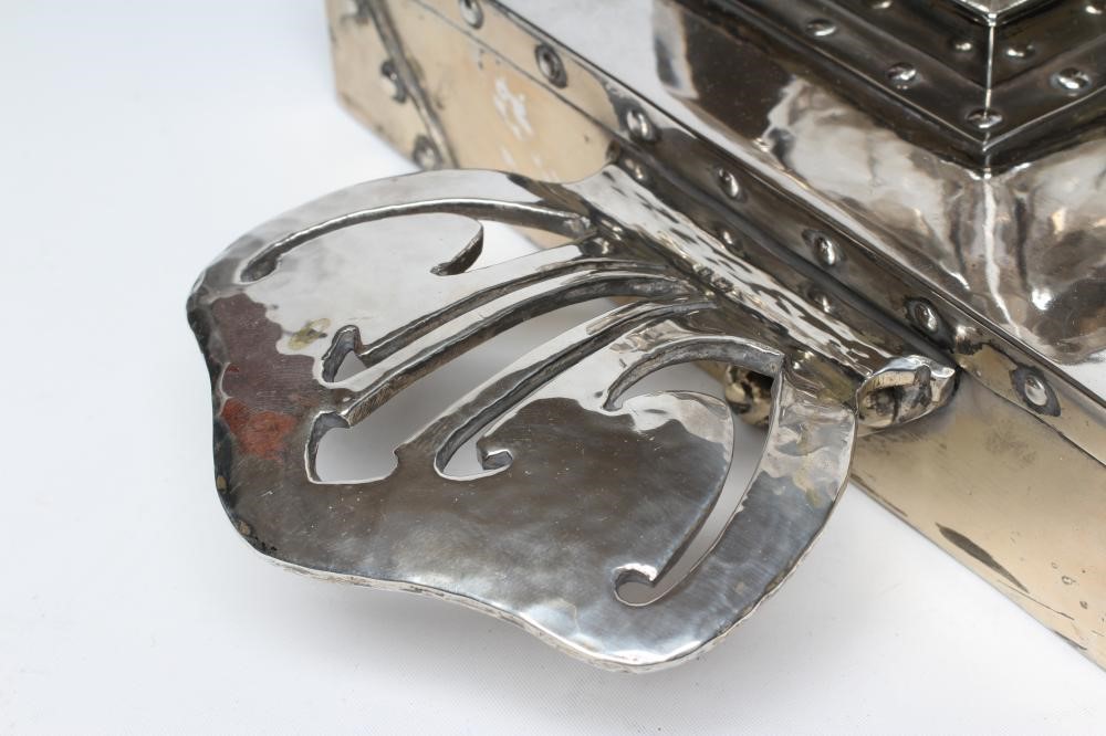 AN EDWARDIAN ARTS AND CRAFTS SILVER LARGE DESK STANDISH Image