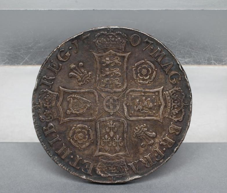 A QUEEN ANNE CROWN Image