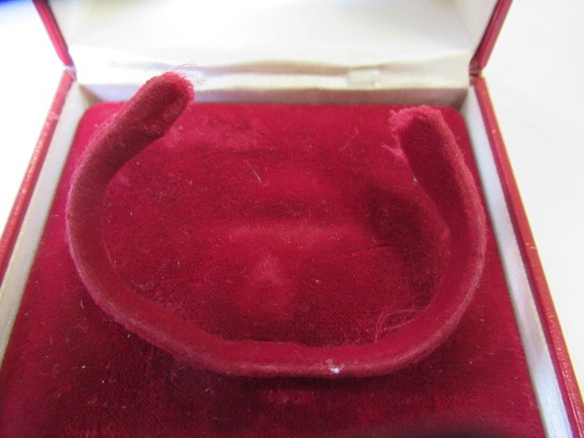 A LADY'S 18CT GOLD OMEGA WRISTWATCH Image