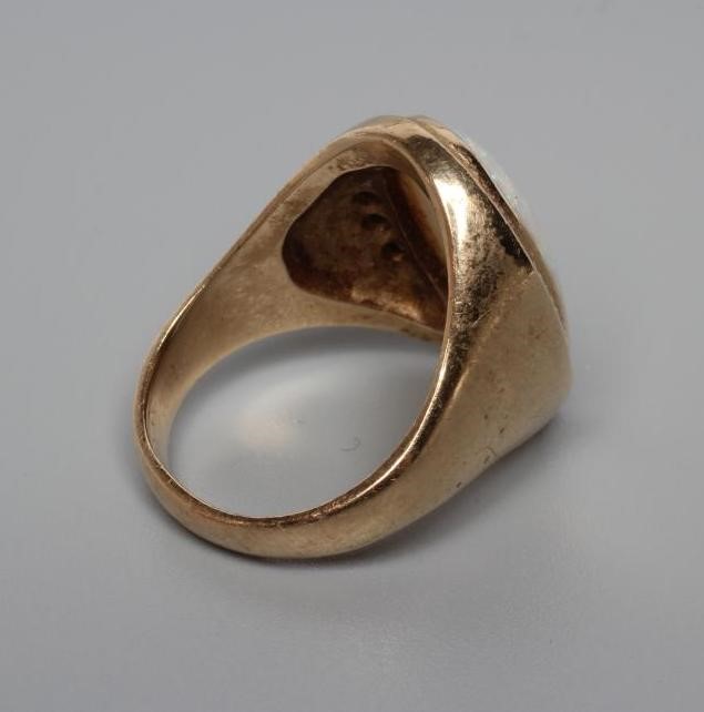 AN OPAL DRESS RING Image