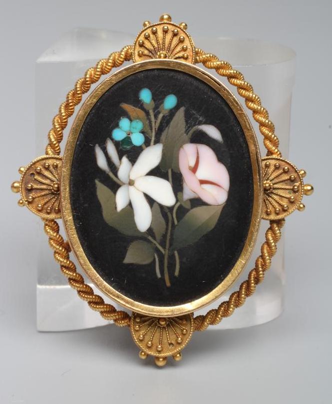 A VICTORIAN PIETRA DURA BROOCH Image