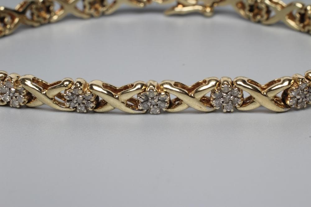 A DIAMOND BRACELET Image