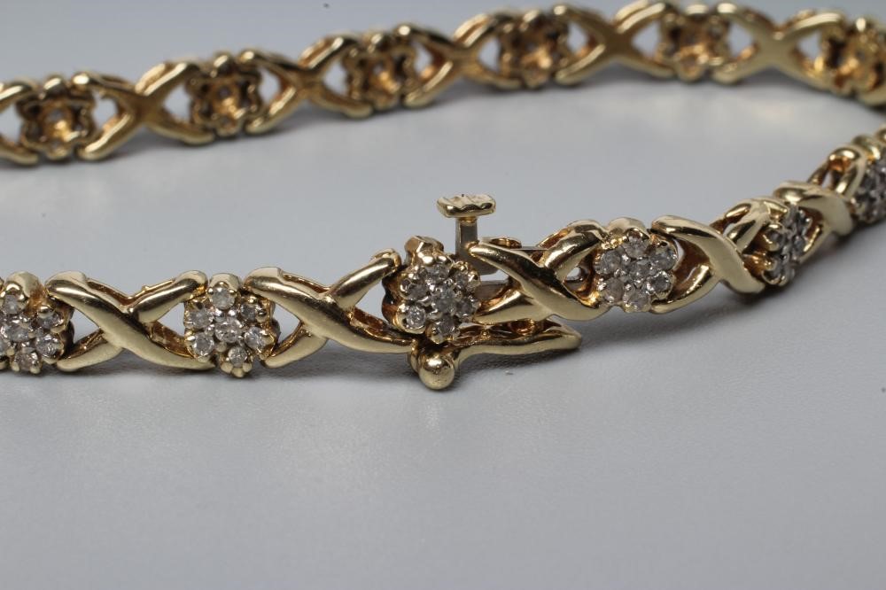 A DIAMOND BRACELET Image