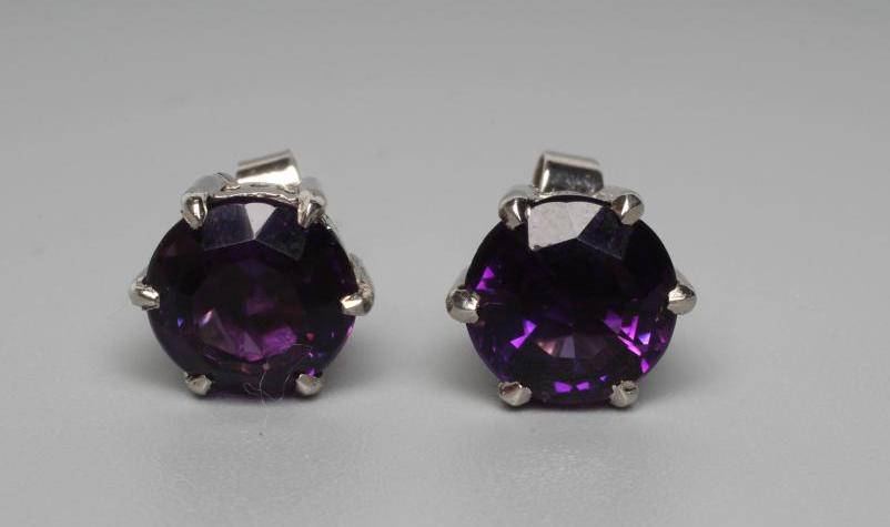 A PAIR OF AMETHYST STUD EARRINGS Image