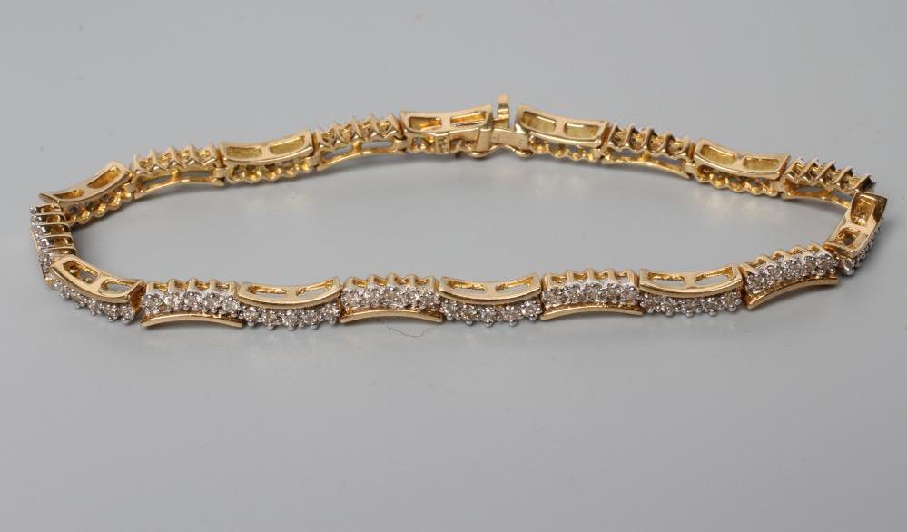 A DIAMOND BRACELET Image