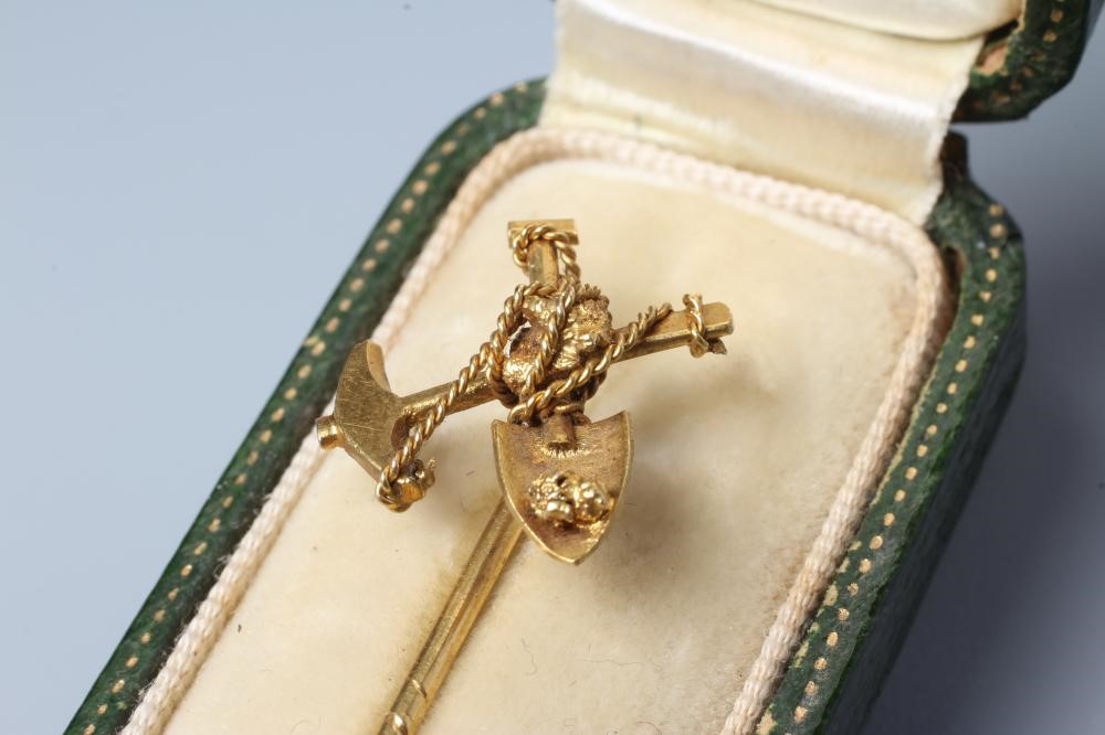 A VICTORIAN "GOLD RUSH" STICK PIN Image