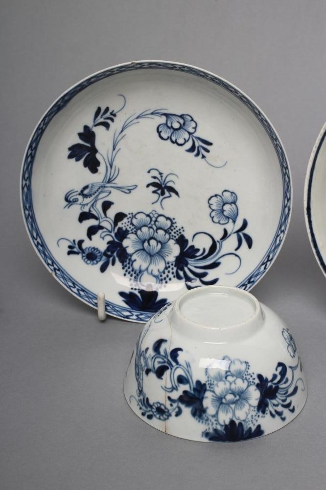 A PENNINGTON'S LIVERPOOL PORCELAIN FISHRMAN PATTERN SAUCEBOAT Image