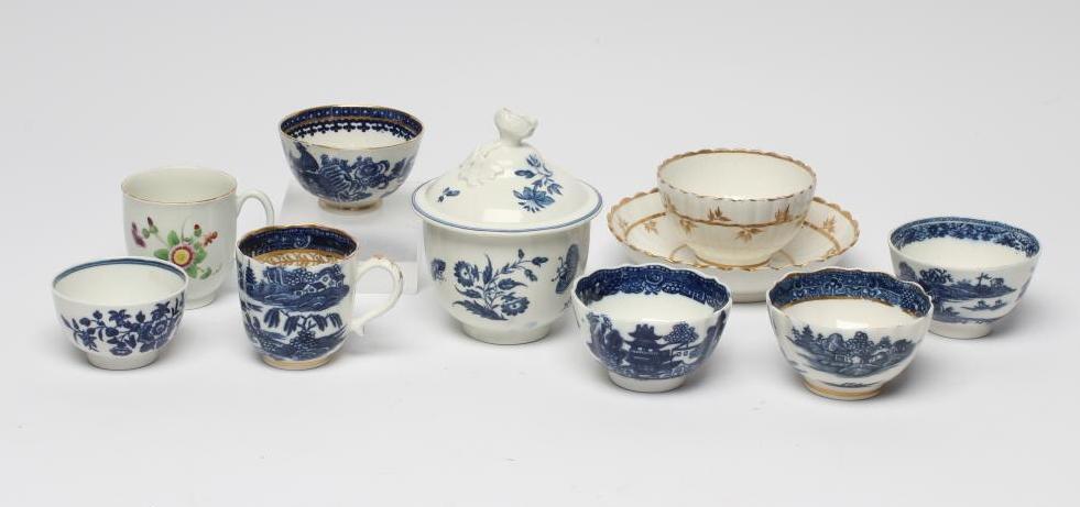 A COLLECTION OF 18TH CENTURY ENGLISH PORCELAIN comprising a First Period Worcester coffee cup Image