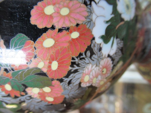 A PAIR OF JAPANESE CLOISONNE ENAMEL VASES Image