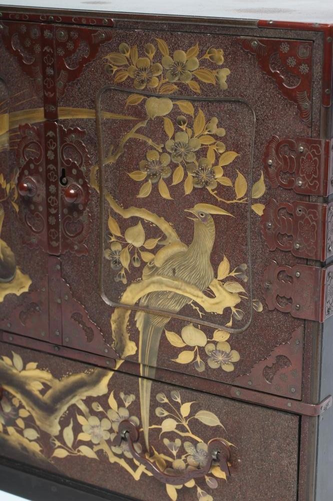 A JAPANESE LACQUERED TABLE CABINET Image