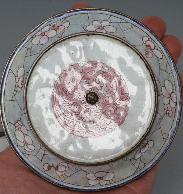 A PAIR OF CANTON ENAMEL SAUCERS of plain circular form Image