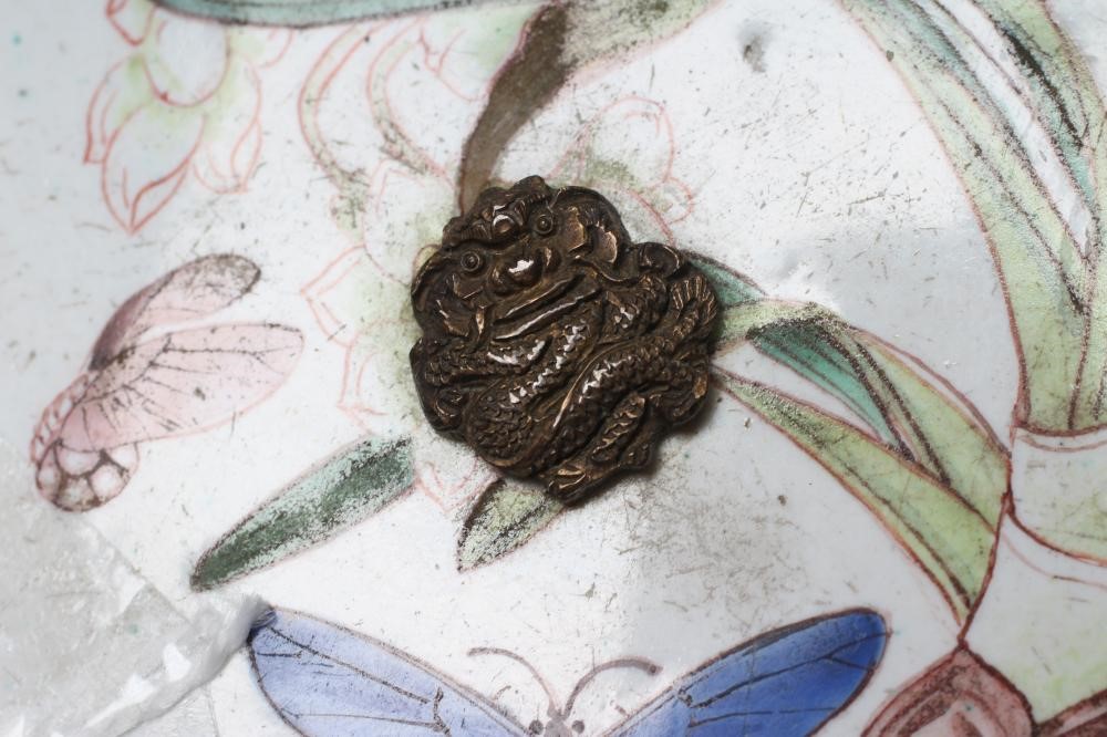 A PAIR OF CANTON ENAMEL SAUCERS of plain circular form Image