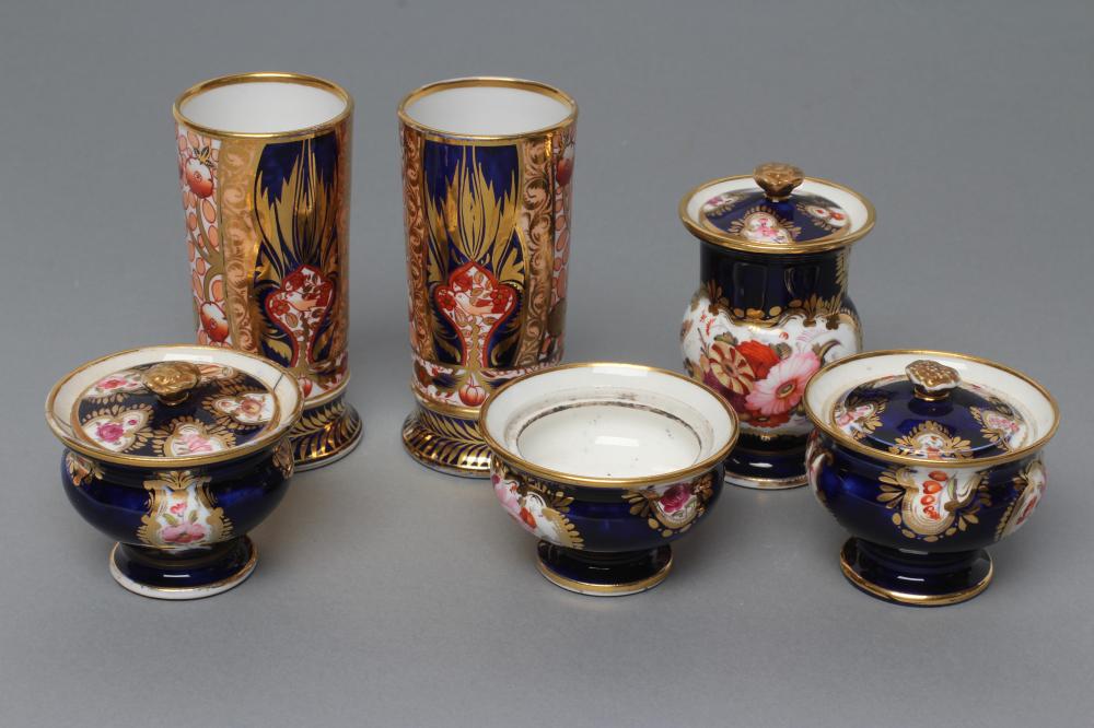 A PAIR OF SPODE PORCELAIN SPILL VASES Image