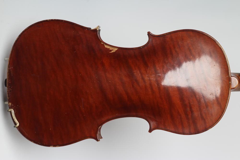 AN ALBAN VOIGT & CO. VIOLIN Image