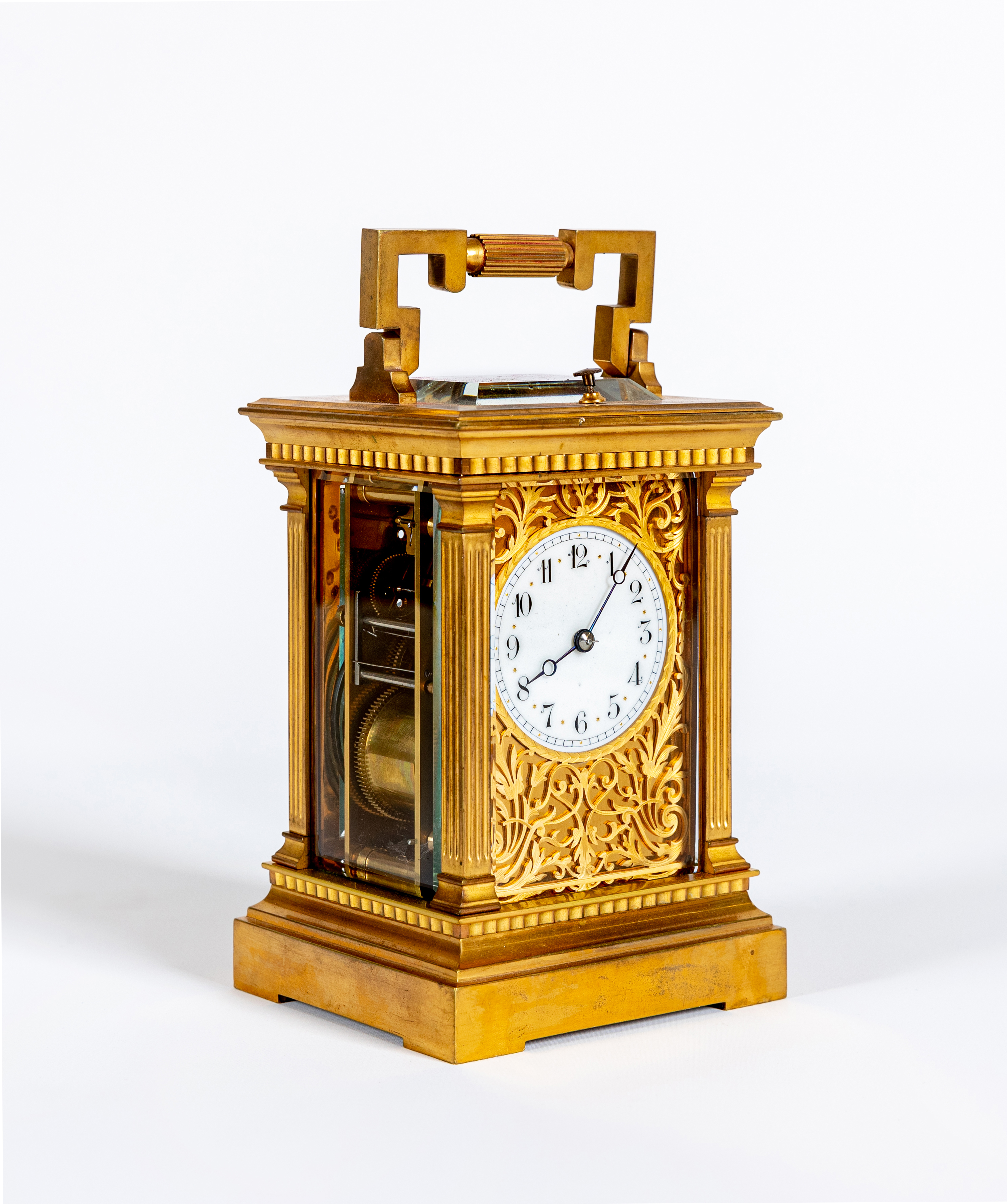 A BRASS CASED CARRIAGE CLOCK Image