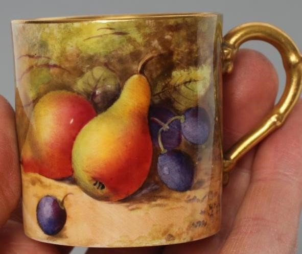 A ROYAL WORCESTER CHINA CABINET CAN AND SAUCER Image
