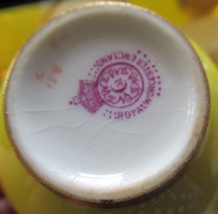 A SET OF SIX ROYAL WORCESTER CHINA COFFEE CUPS AND SAUCERS Image