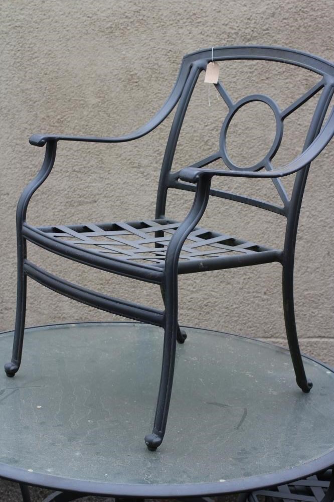 A METAL GARDEN DINING SUITE Image